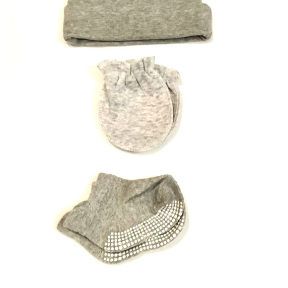 Baby Hat, Mittens & Booties Set - Picture 3 of 3